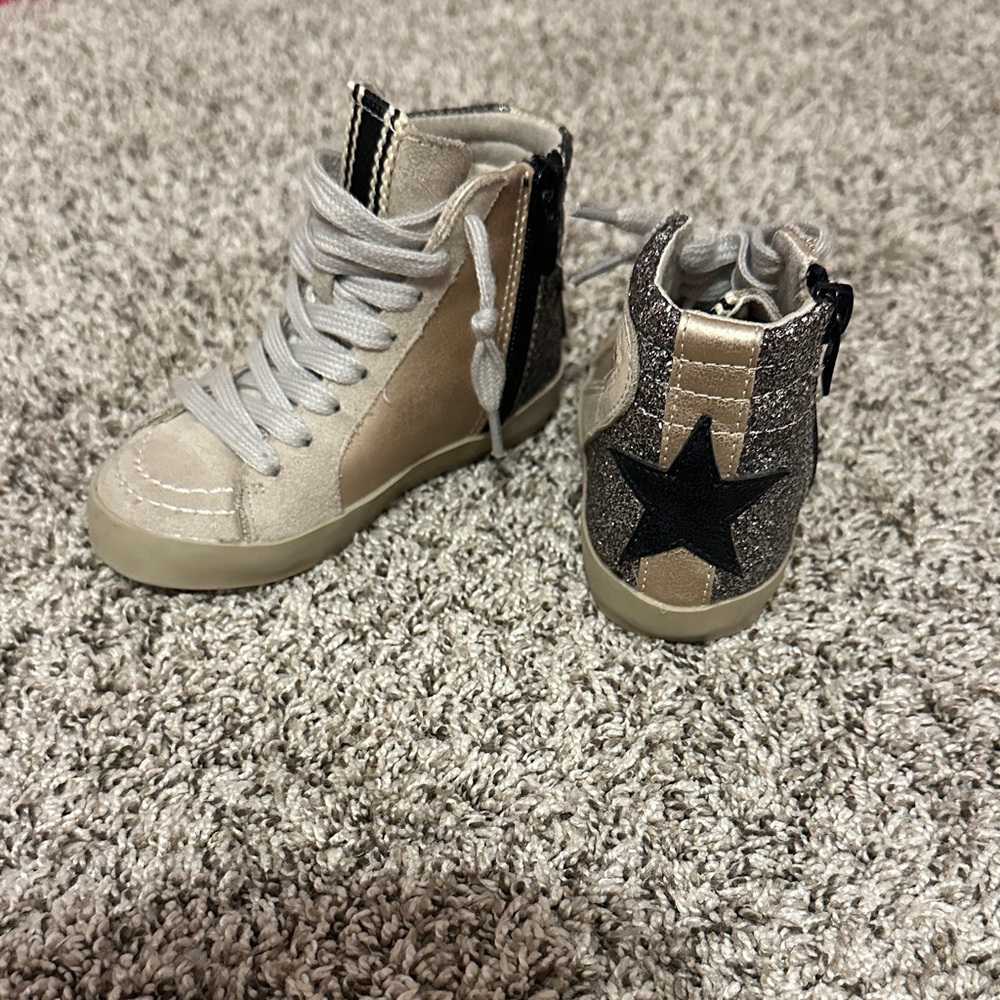 Kids ShuShop High-Top Sneakers with Star Design